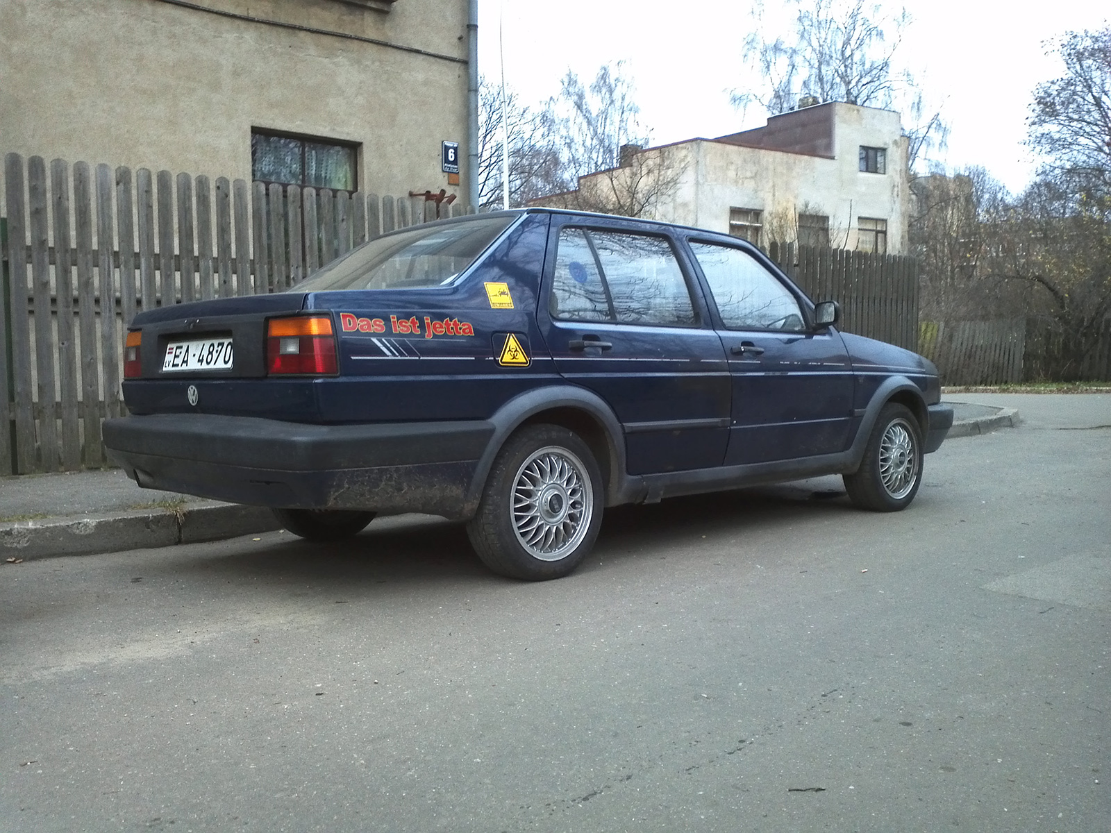 IMG100.jpg