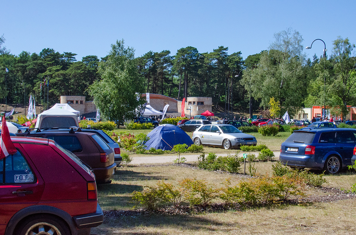 DSC_7654small.jpg
