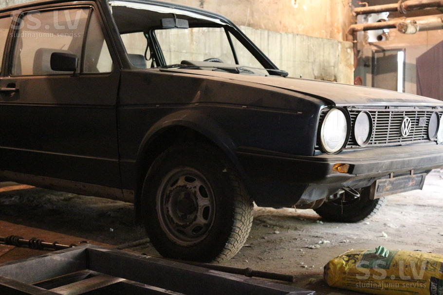 volkswagen-golf-1-1-8468649.800.jpg