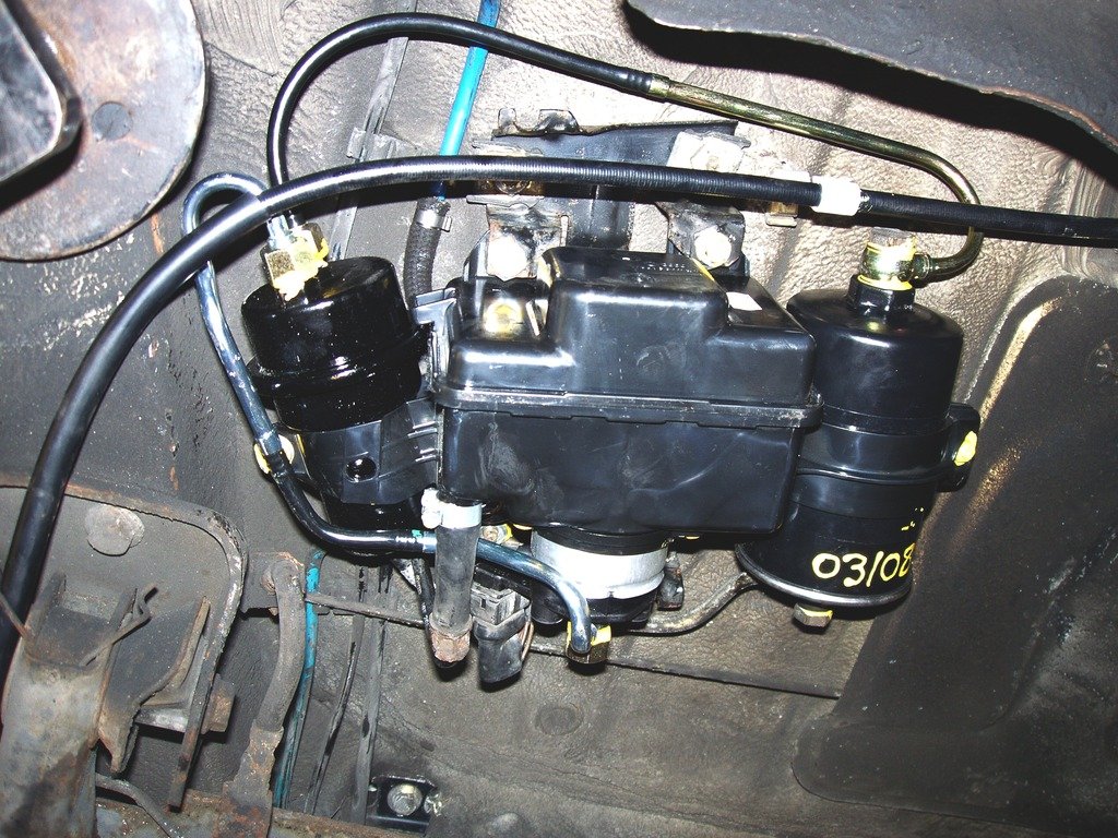 Golf 2 16v fuel pump assemebly_zpsvhmvgw8u.jpg