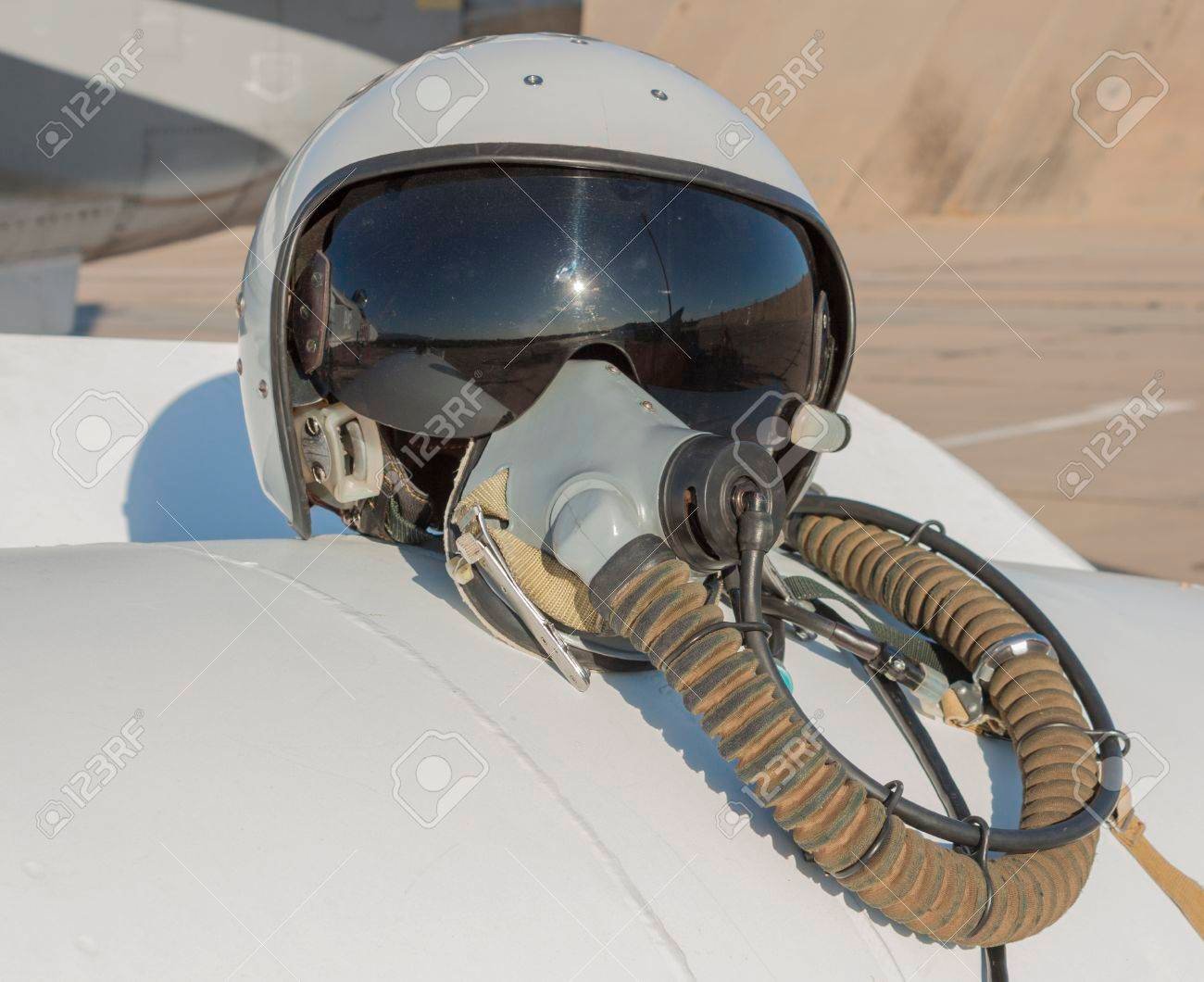 81498546-helmet-and-oxygen-mask-of-a-military-pilot-.jpg