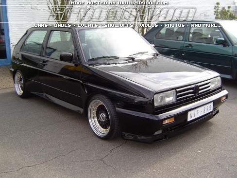 Volkswagen-Golf_rally--210341.jpg