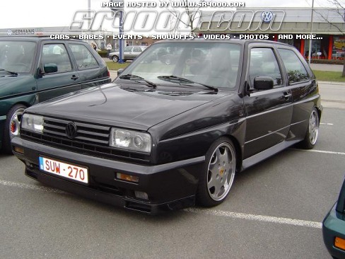 Volkswagen-Golf_rally--210339.jpg